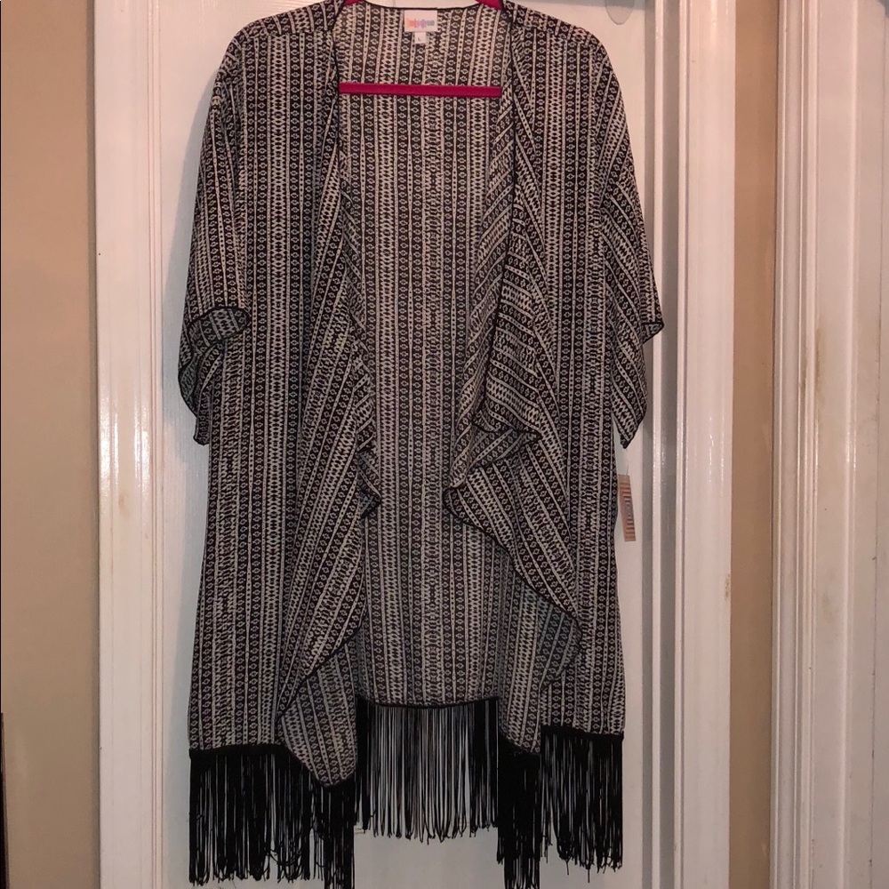 Lularoe NWT Monroe Kimono-Large